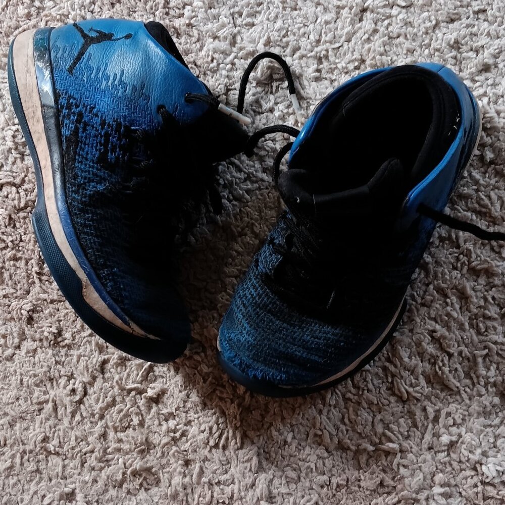 Air Jordan's Youth size 3